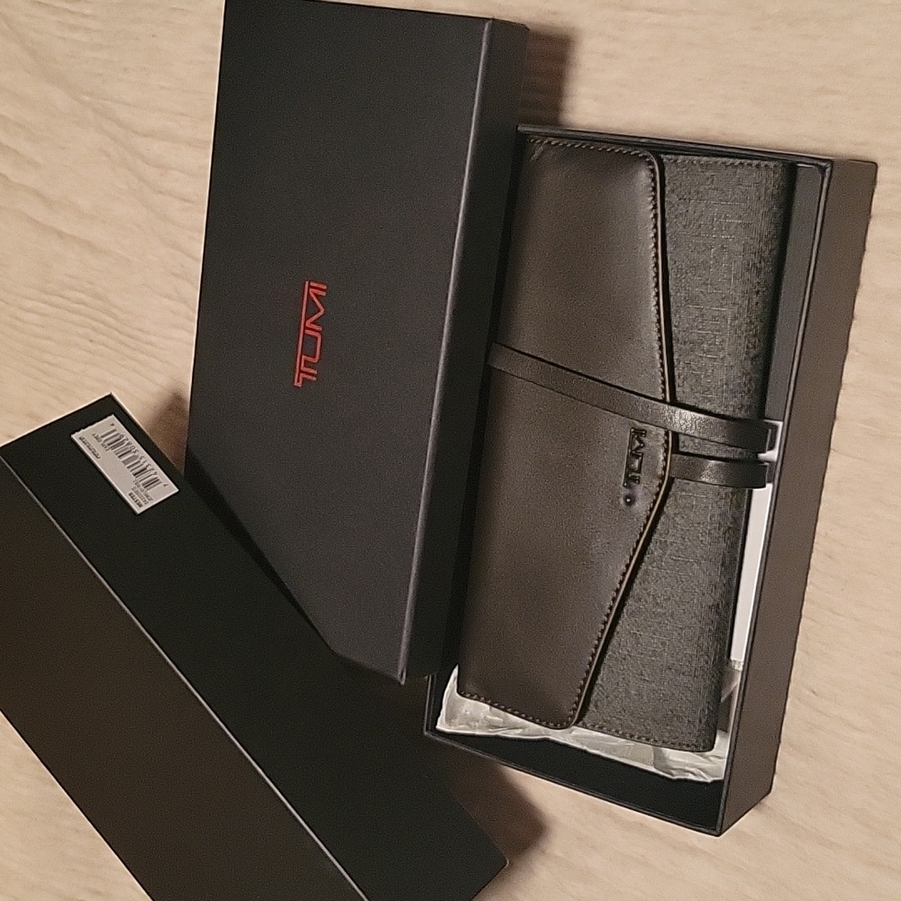 Tumi Nester Jewelry Roll Earl Grey